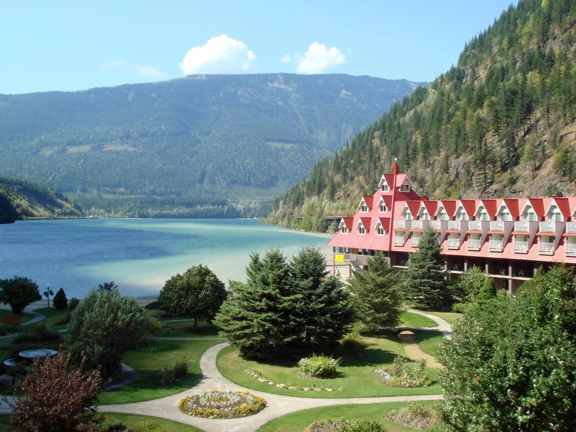 Three Valley Lake Chateau Revelstoke Ngoại thất bức ảnh